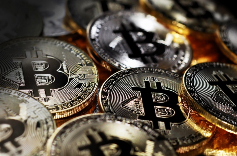 技术突破式:流动性聚合效率提升10倍!0x交易所稳定币兑换流程升级至秒级确认