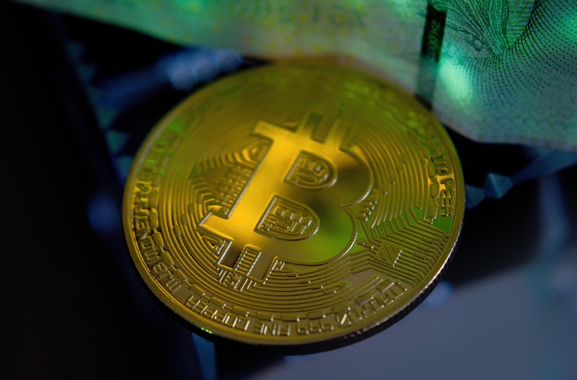 OKPay最新版下载安装量突破500万 新增多链聚合支付与DApp浏览器